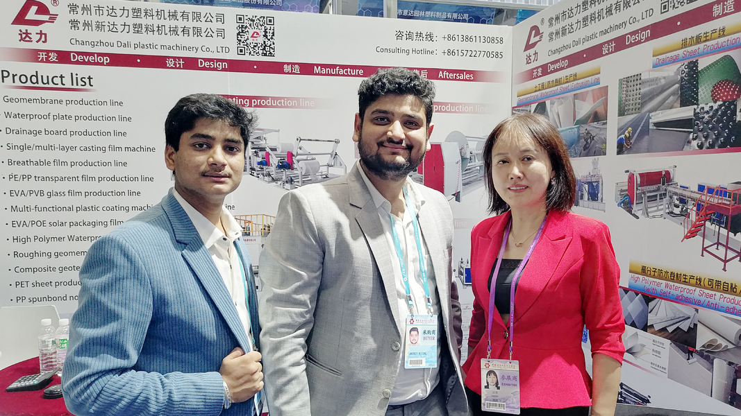 Changzhou Dali Plastics Machinery Co., Ltd ligne de production du fabricant